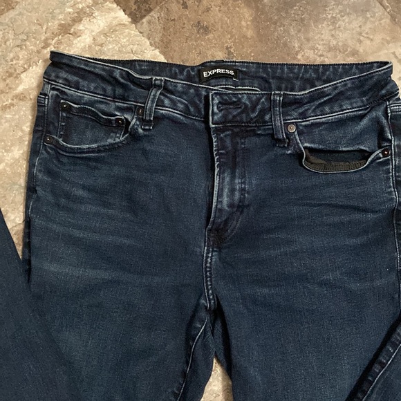 Men’s EXPRESS Dark Washed Skinny Jeans (34x34). LIKE NEW CONDITION!! - Picture 2 of 10